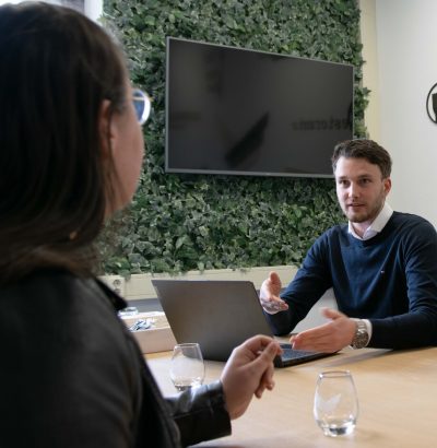 romy en jasper in gesprek
